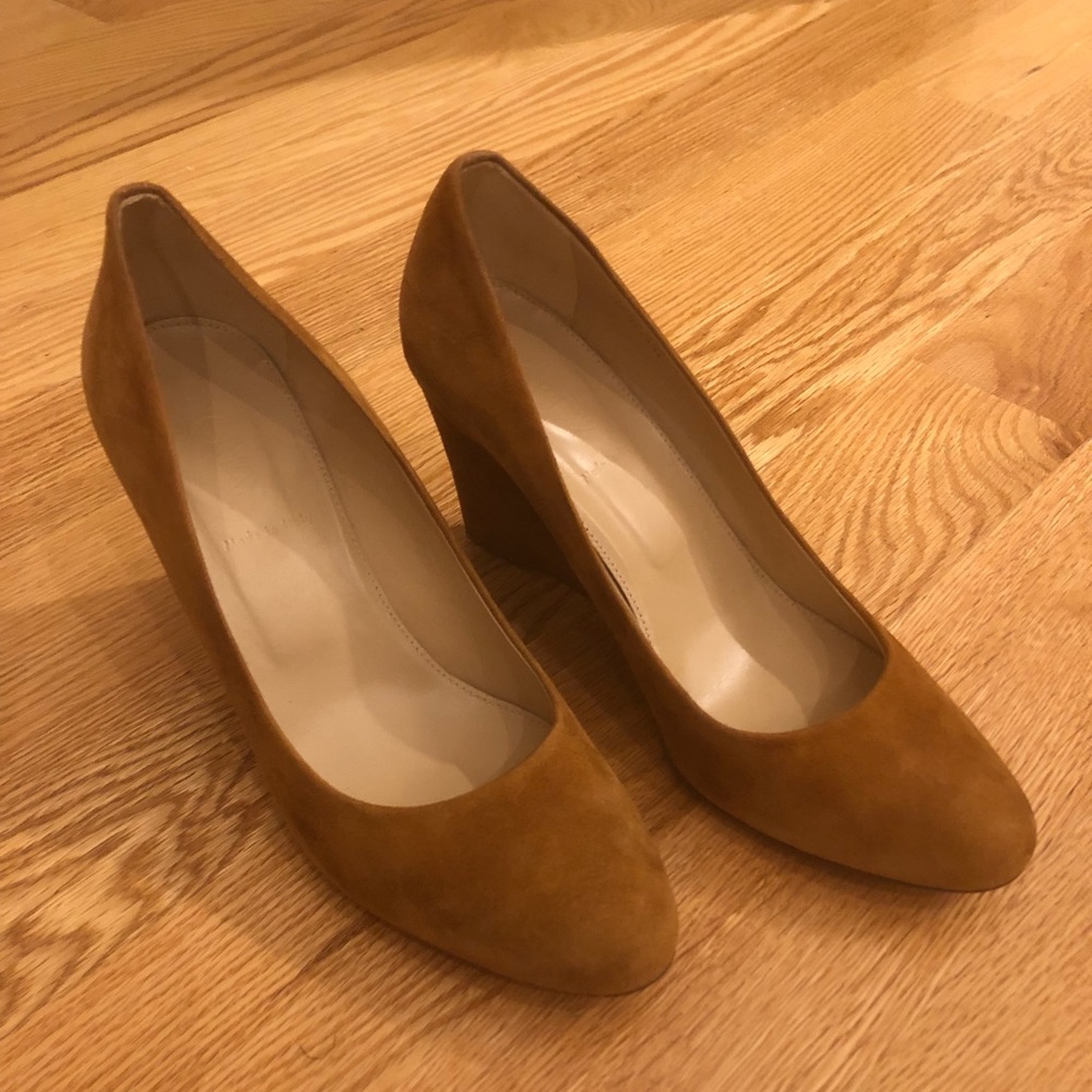 EUC Tan suede J Crew wedges